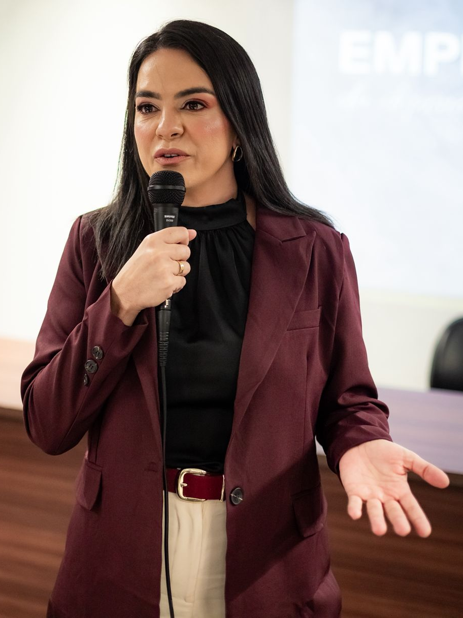 Jaqueline Alfenas